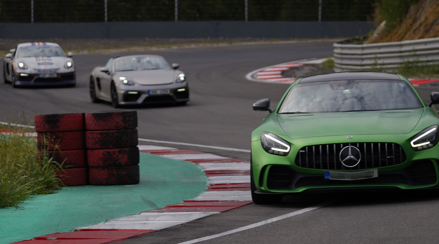 Mercedes AMG GT R na okruhu Adria